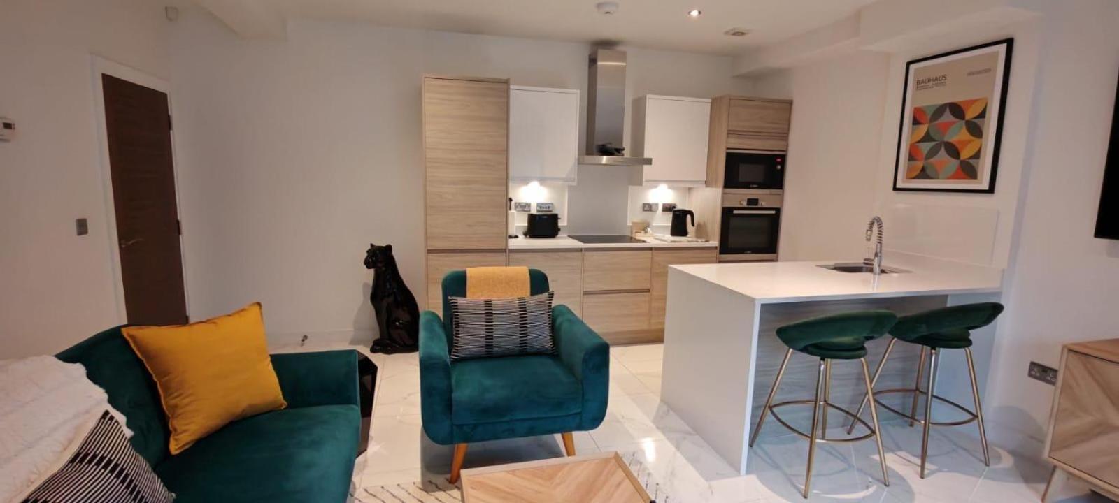 Luxury Apartment: City Centre, Stylish, Modern Chester Buitenkant foto
