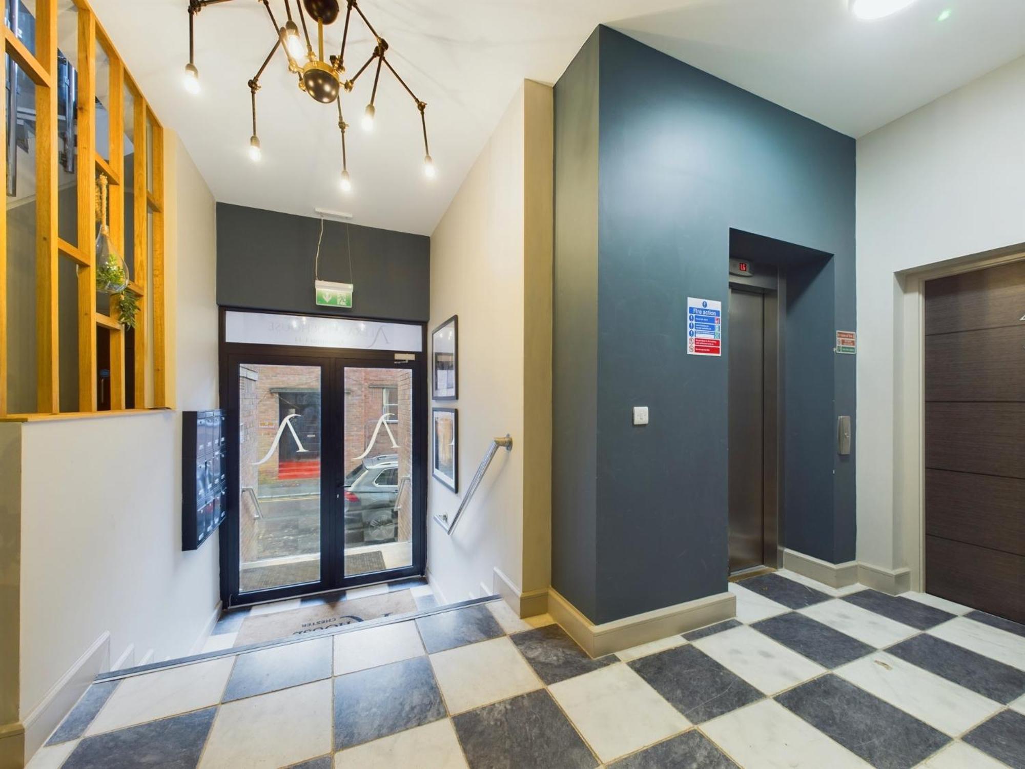Luxury Apartment: City Centre, Stylish, Modern Chester Buitenkant foto